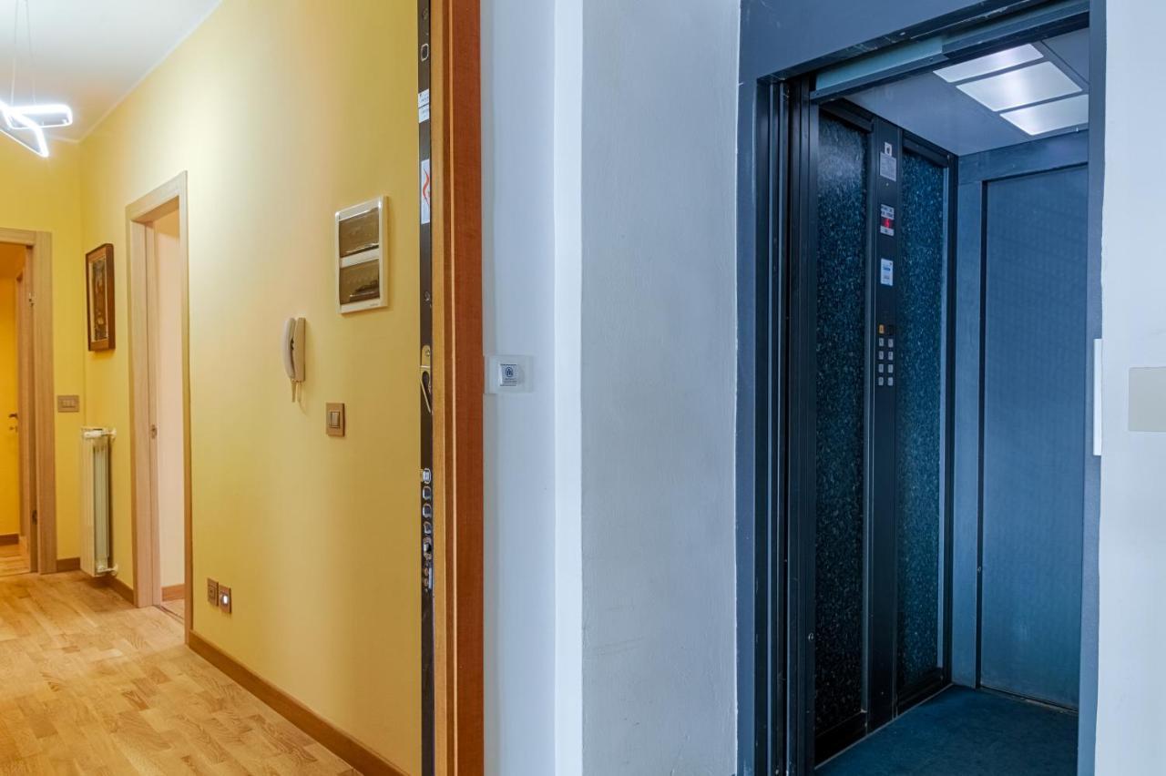 Frida Apartment Nuovo Luminoso Con Vista Aperta Trieste Eksteriør billede